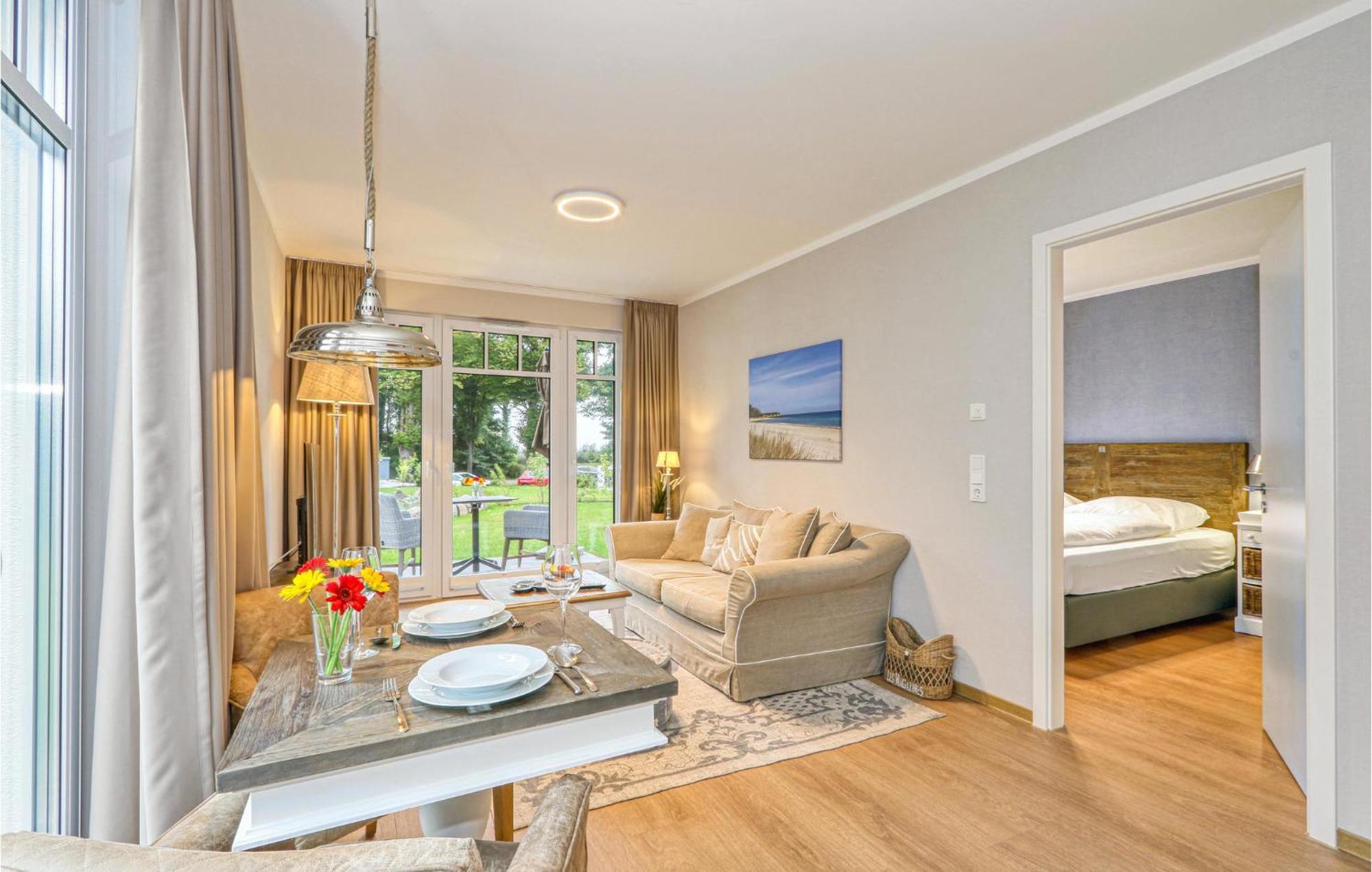 Nice apartment in Ostseebad Boltenhagen with 1 Bedrooms, Sauna&WiFi Buitenkant foto