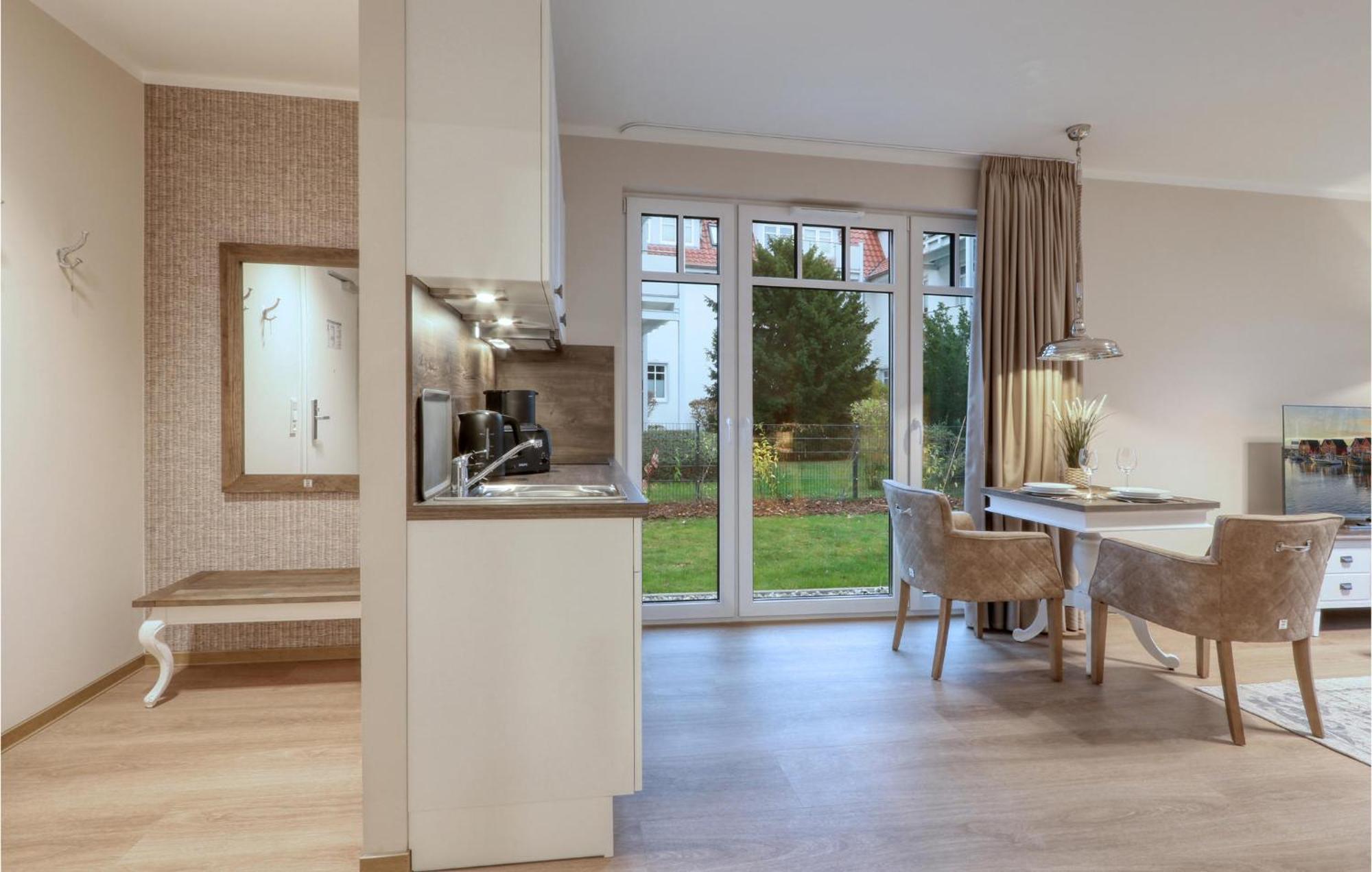 Nice apartment in Ostseebad Boltenhagen with 1 Bedrooms, Sauna&WiFi Buitenkant foto
